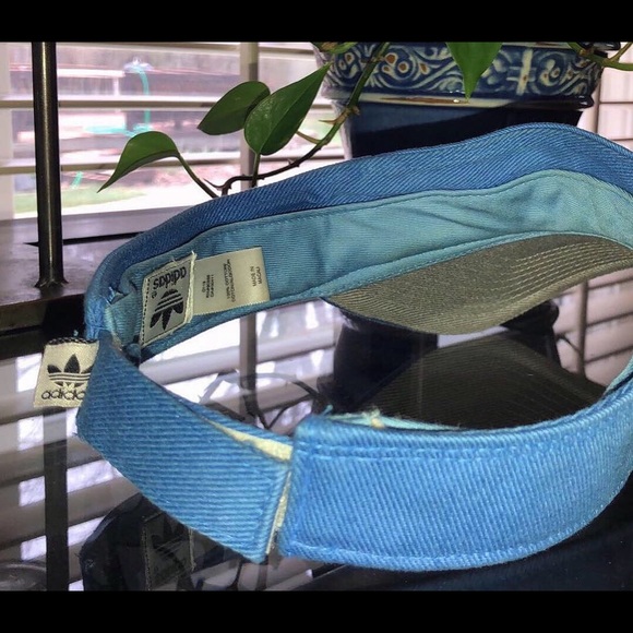 Adidas Originals visor - Picture 3 of 3